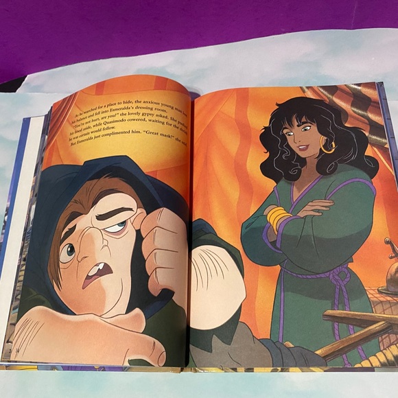 DISNEY’S NWT VINTAGE 1996 THE HUNCHBACK OF NOTRE DAME HARDCOVER BOOK 96 PAGES - Picture 6 of 14